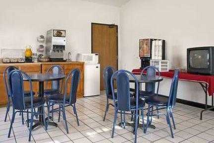 Super 8 By Wyndham Hotel Bedford
